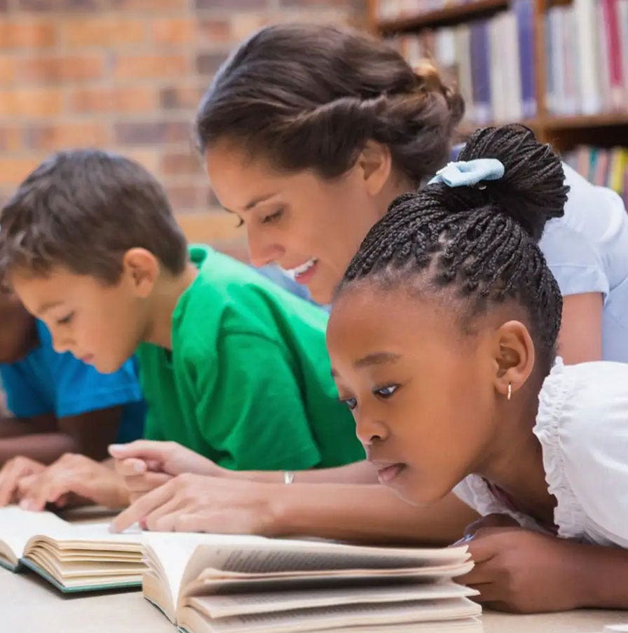 Authentic Voices Library en español